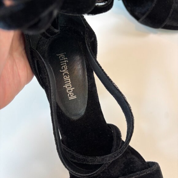 Jeffrey Campbell Faustino Black Velvet Heels 8.5 NWT Bold Chic Cocktail Date - Picture 3 of 8